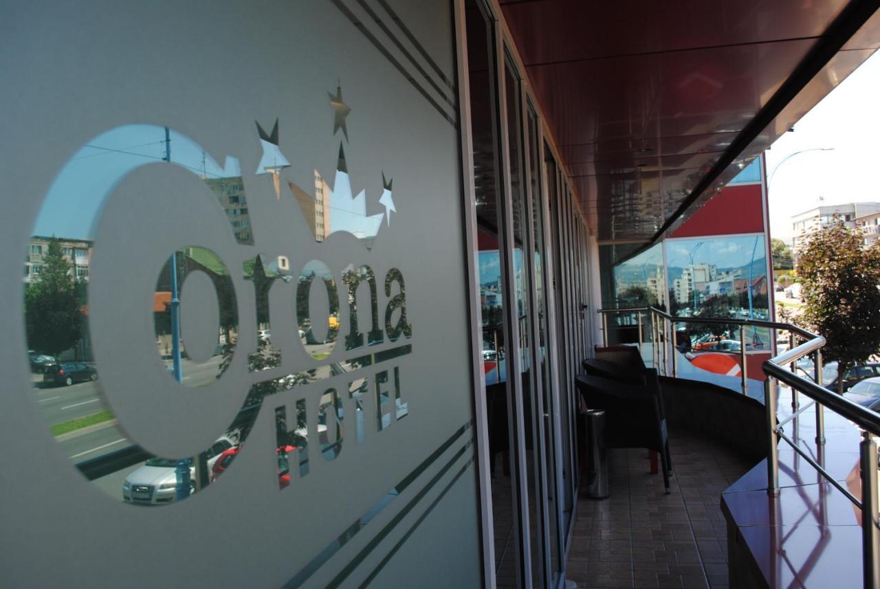 Hotel Corona ドロベタ＝トゥルヌ・セヴェリン エクステリア 写真